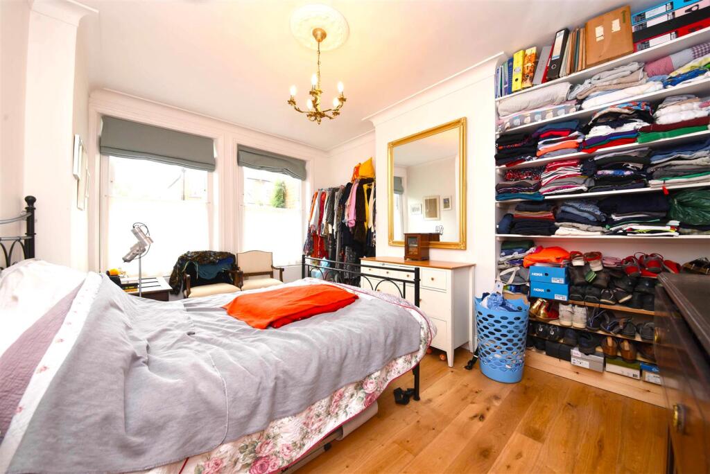 Apartment in London, Finchley - More