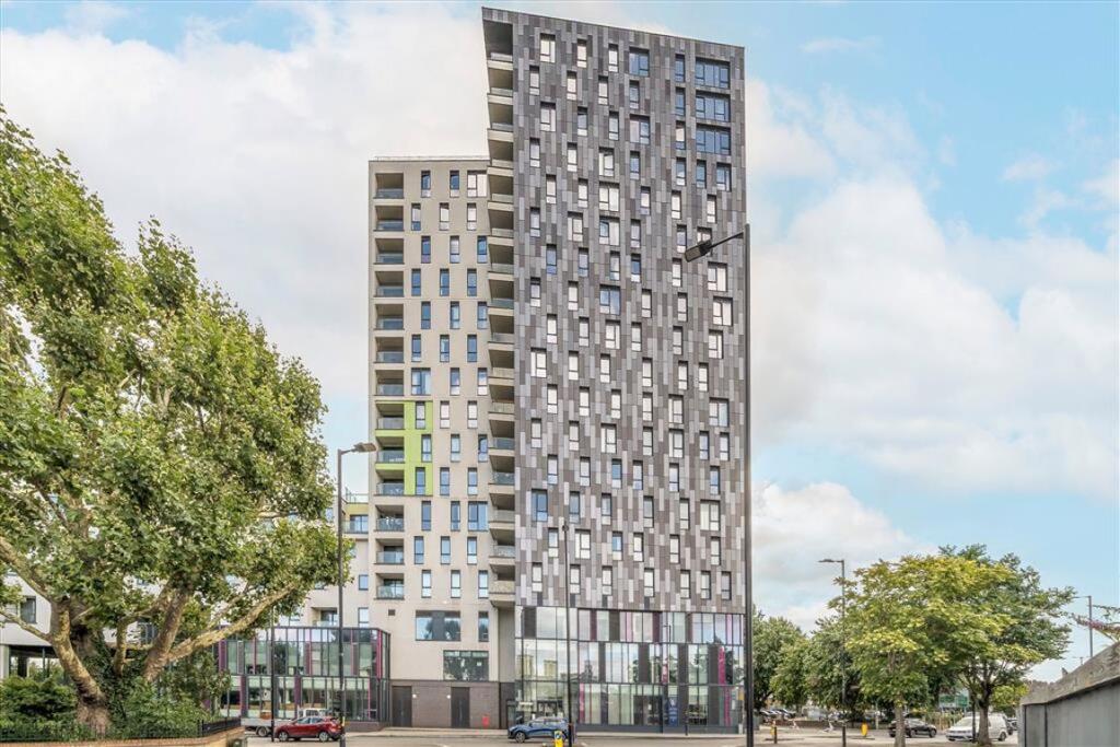 Main image of property: Rotherhithe New Road, New Cross