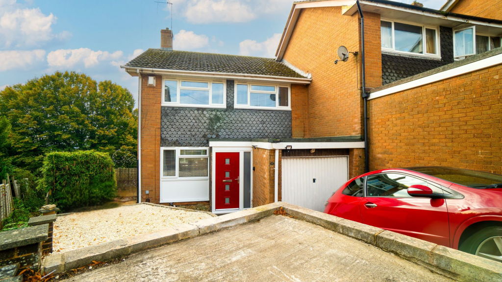 Main image of property: Wellswood Gardens, Exeter, EX4