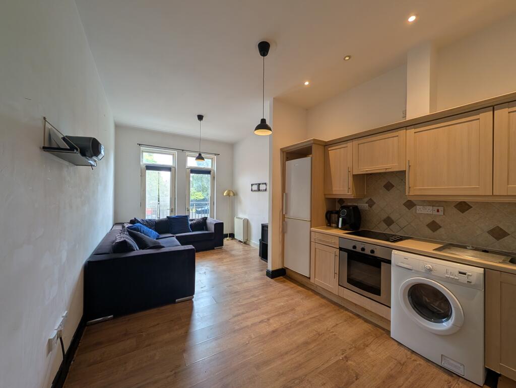 Main image of property: Flat 3, Park Gate, Moseley, B13 8HS