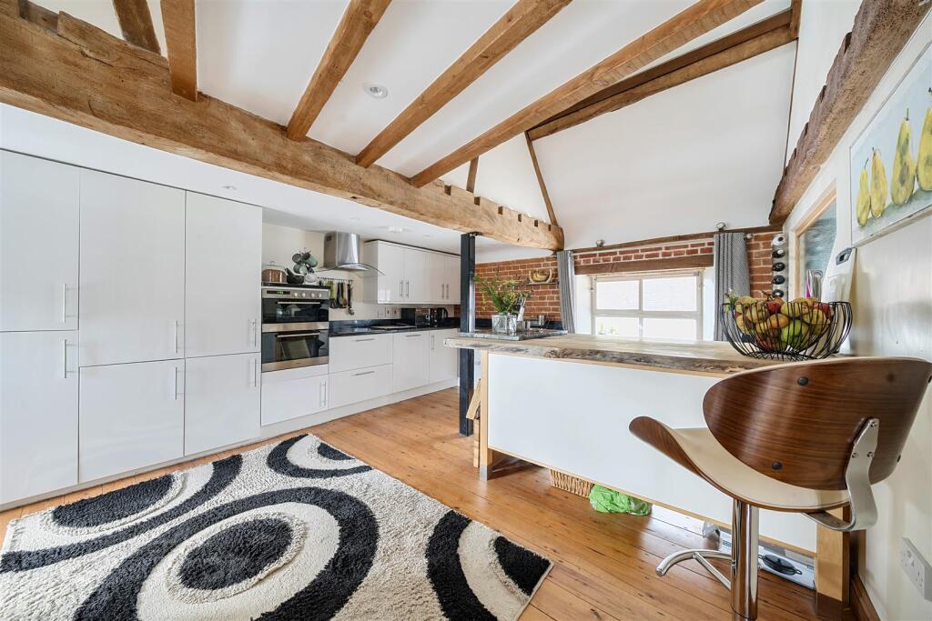 House in Blandford St Mary, Lower Blandford St Mary - View 4