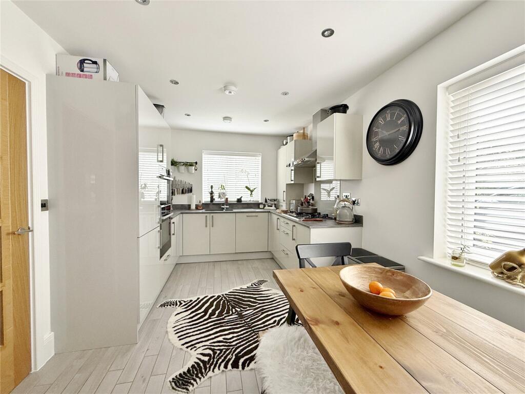 Gamekeeper Way, Verwood, Dorset, BH31 photo 3