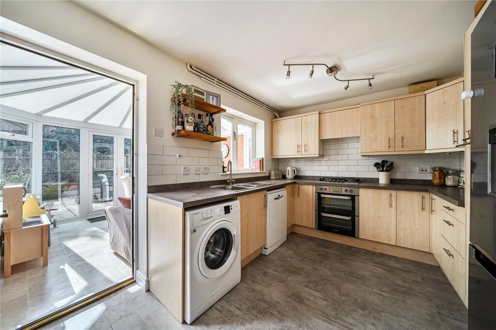 Hamilton Drive, Chippenham, Wiltshire, SN14 photo 5