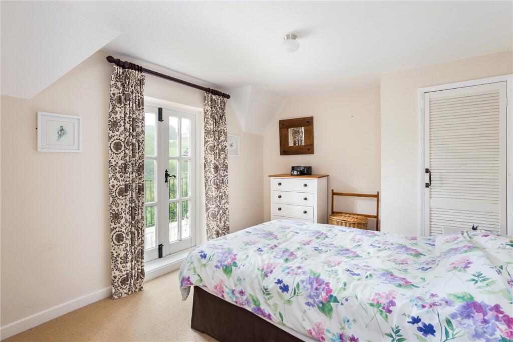 Caudle Green, Cheltenham, Gloucestershire, GL53 - View 4