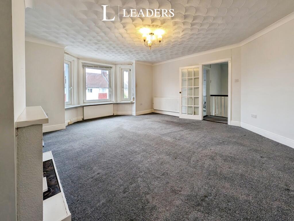 Apartment in Southampton, St James - View 3