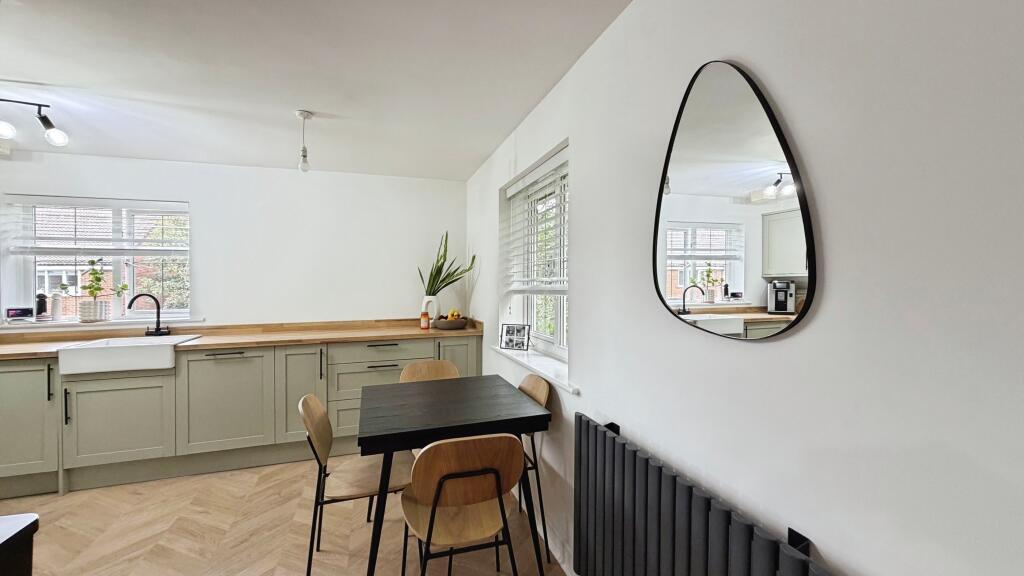 Apartment in Wakefield - View 4