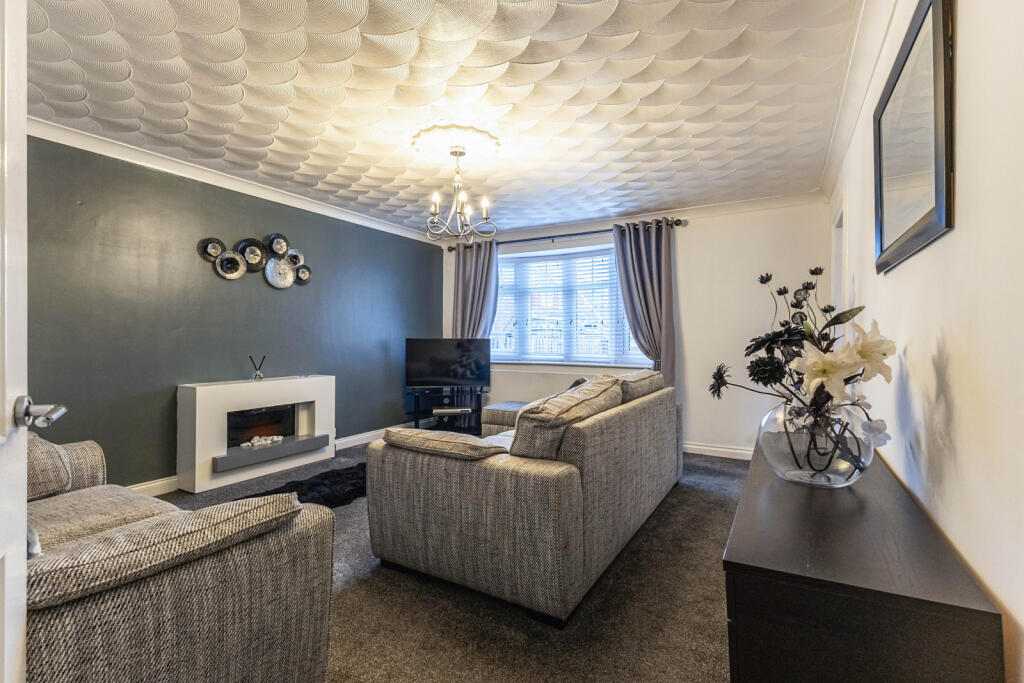 House in Barnsley, Athersley - View 2