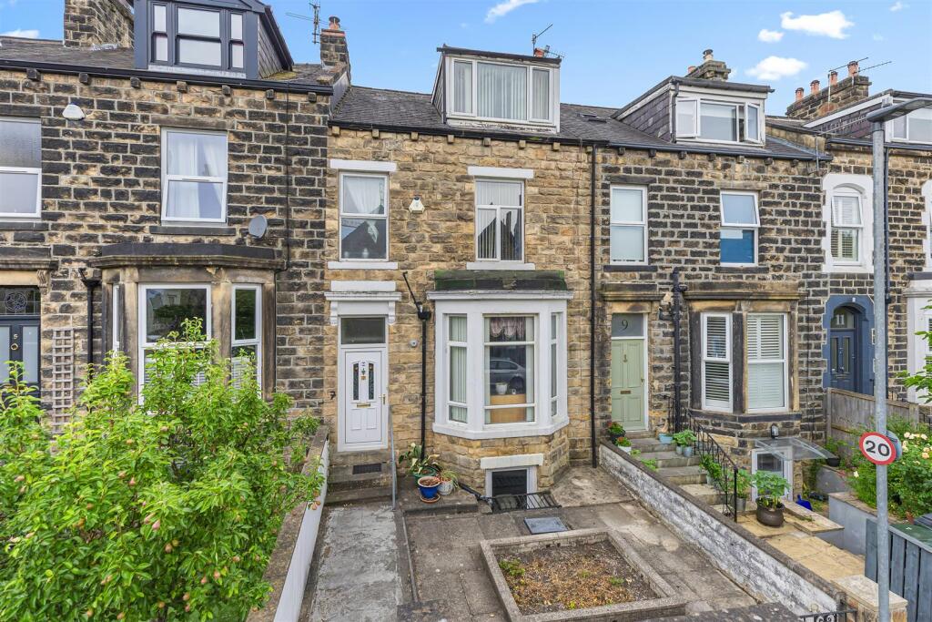 Main image of property: Tivoli Place, Ilkley