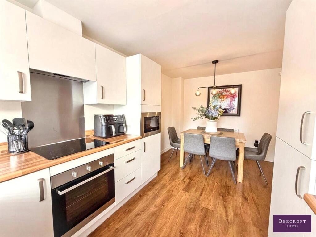 House in Sheffield - View 5