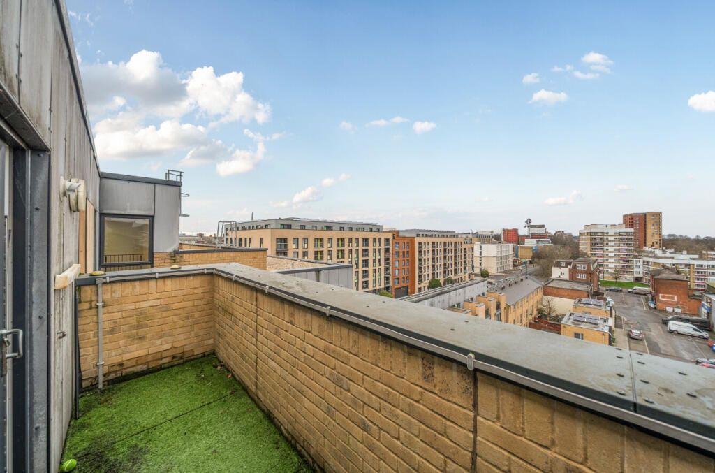 Main image of property: Queensway, Southampton, Hampshire, SO14