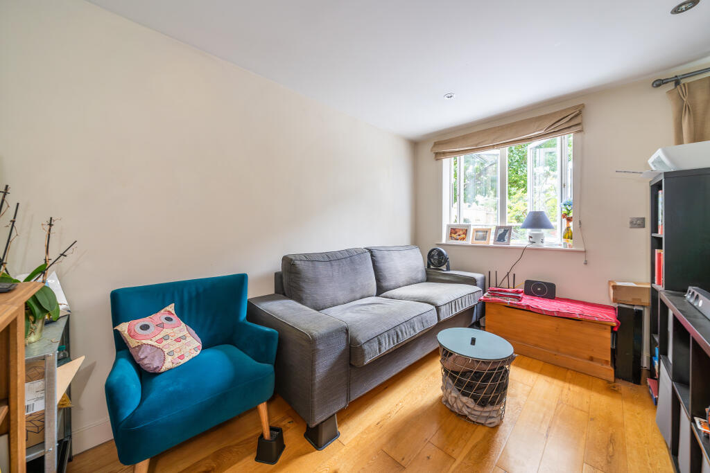 Apartment in London - View 4
