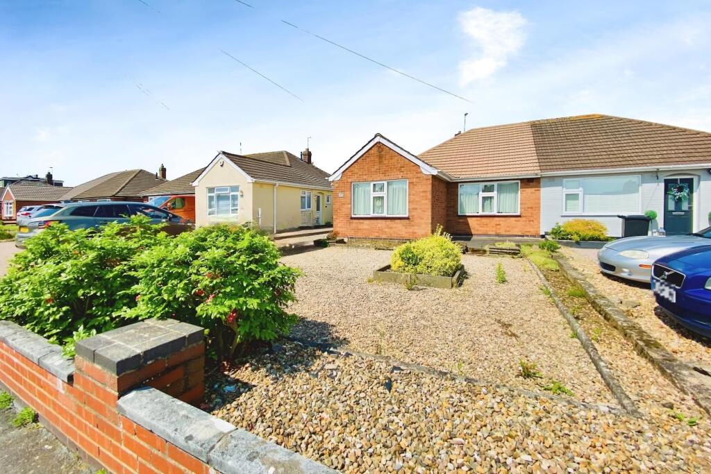 College Road, Syston, LE7 photo 3