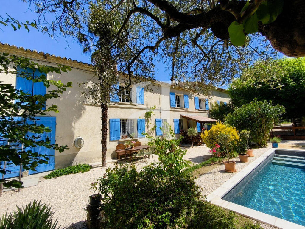 Main image of property: Provence-Alps-Cote d`Azur, Vaucluse, Ste-Cécile-les-Vignes