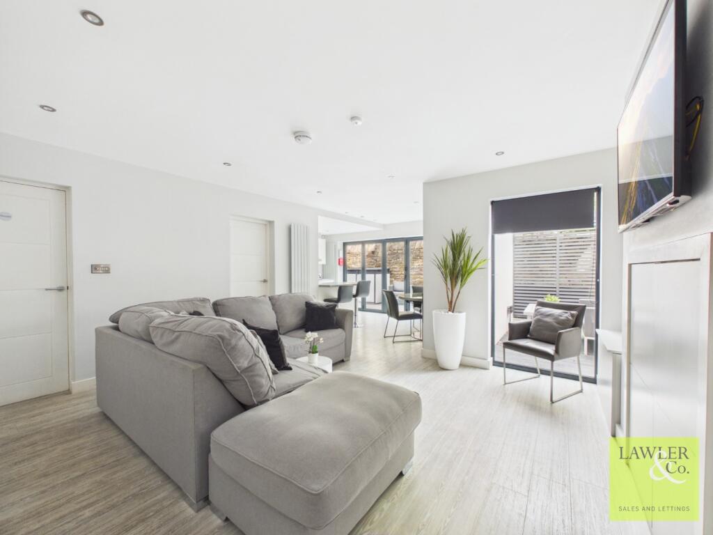House in Poynton, Higher Poynton - More