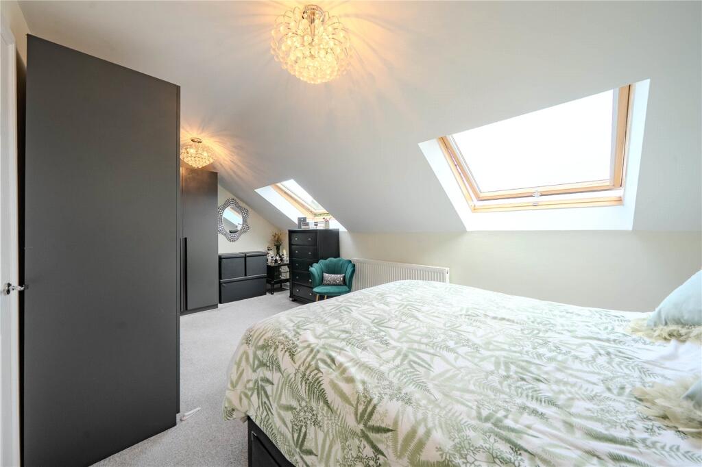 Apartment in Leeds, Bradley Hill, Swinnow - More