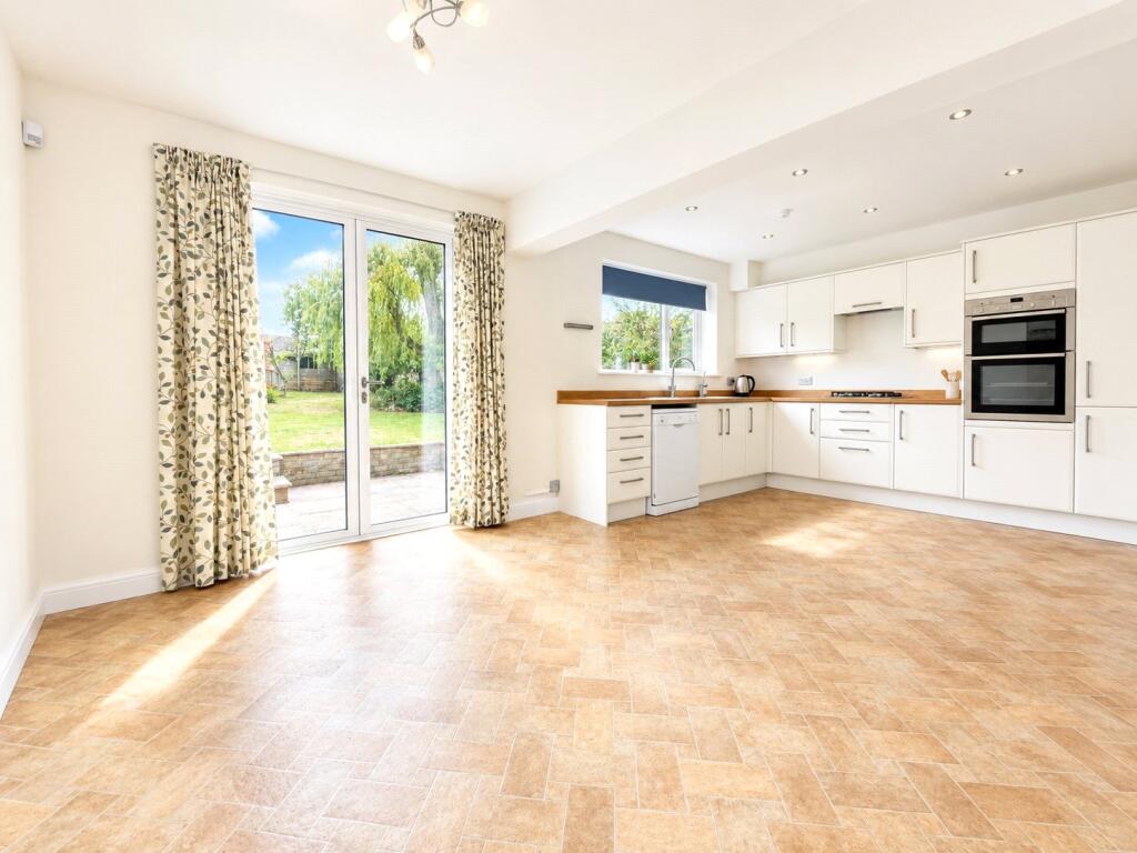 House in Salisbury - View 4