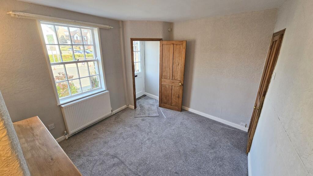 House in Scarborough, North Yorkshire - View 4