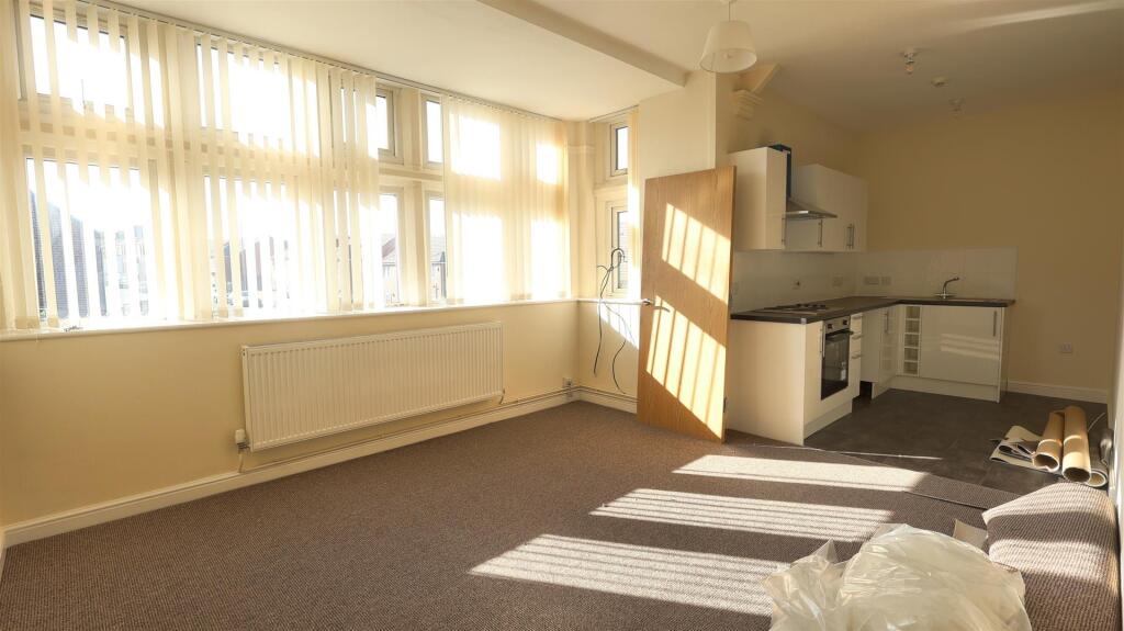 Apartment in St Helens - View 3