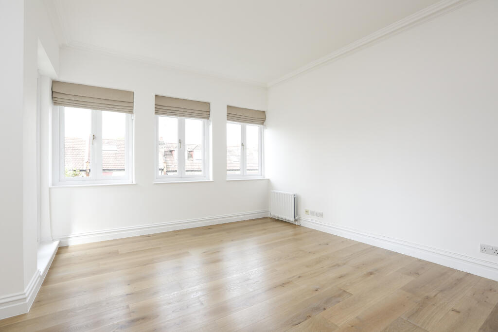 Apartment in London - View 4