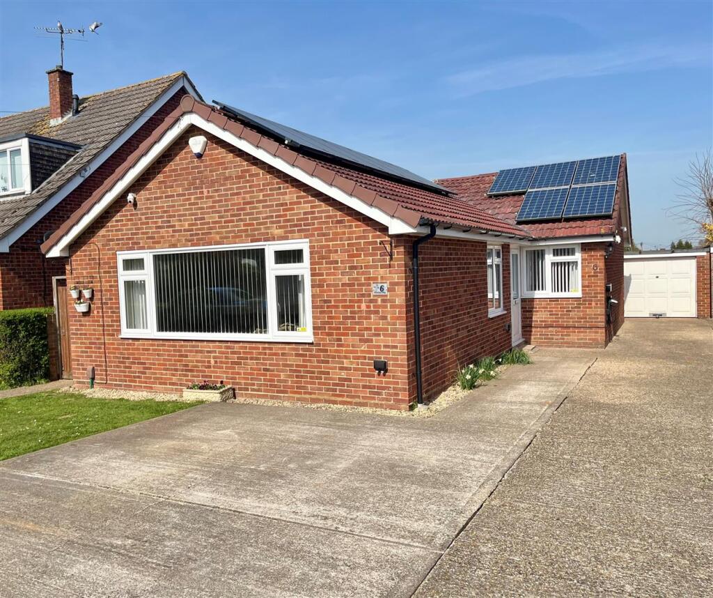 3-bed detached on 6, Downland Way, Durrington, Salisbury, £425,000