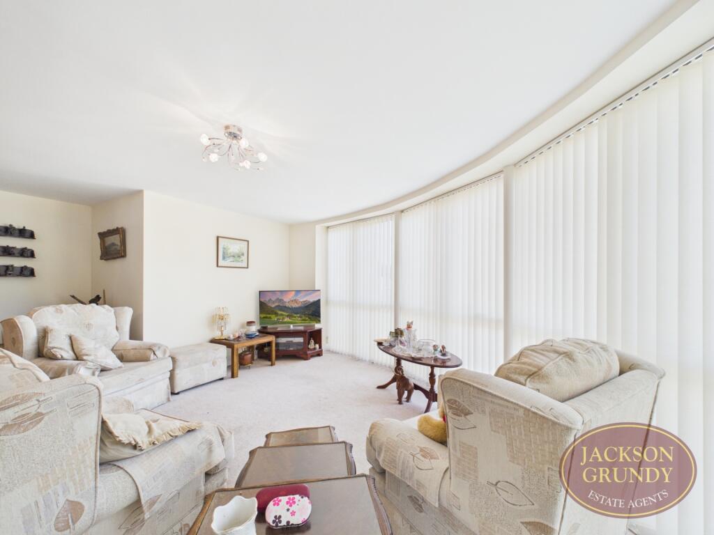 Apartment in Northampton - View 5