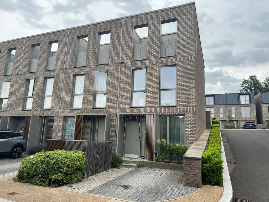 Main image of property: Khartoum Parade, Chatham, Medway