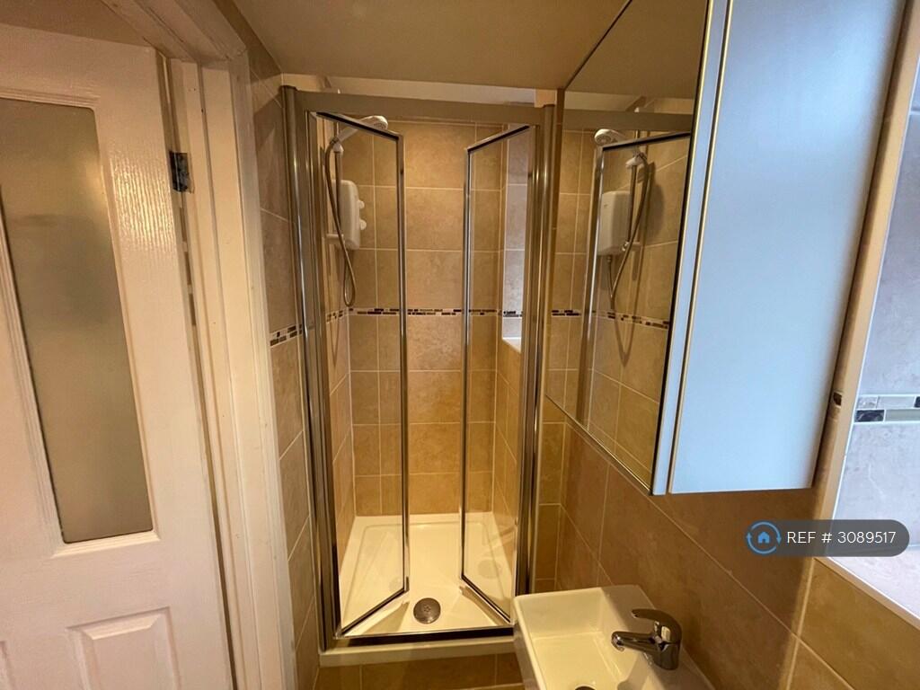 Apartment in Northampton, West Northamptonshire - More