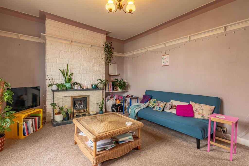 House in Bradford - View 4