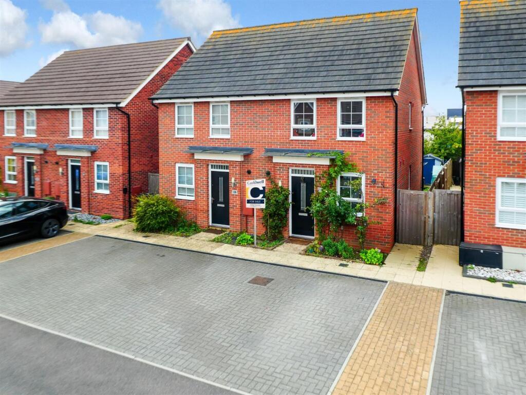 2-bed semi-detached on Argus Way, Brooklands, Milton Keynes, £265,000