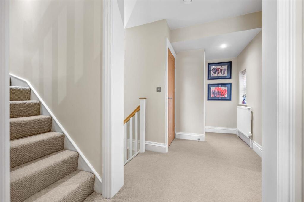 Additional image 9 of Stratford Road, Henley-In-Arden