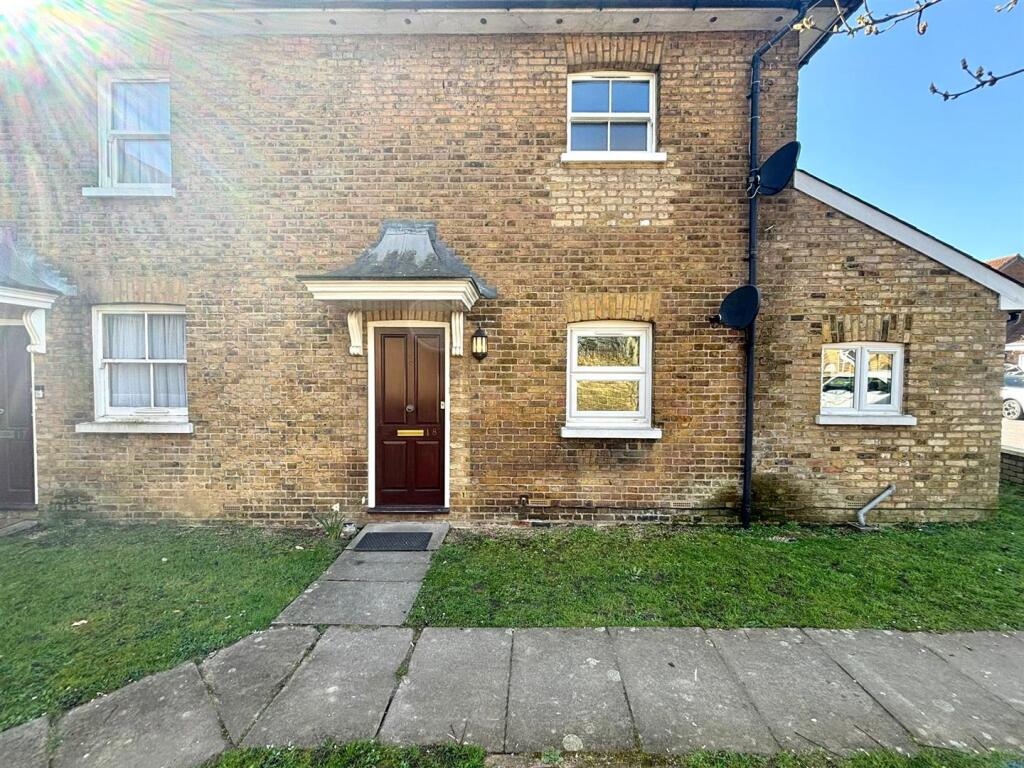 Main image of property: Meadowlea Close, Harmondsworth, West Drayton, UB7