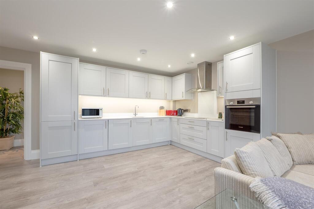 Apartment in Oxford - View 2