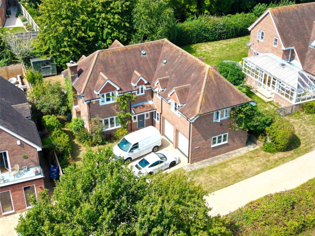 4-bed detached on Solent Meadows, Hamble, Southampton, Hampshire, SO31, £1,200,000