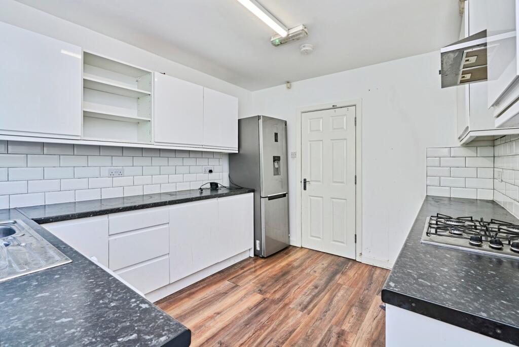 House in Walsall, West Midlands - View 4