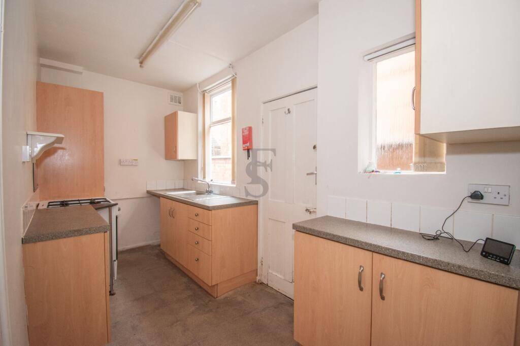 House in Leicester, City of Leicester - View 4