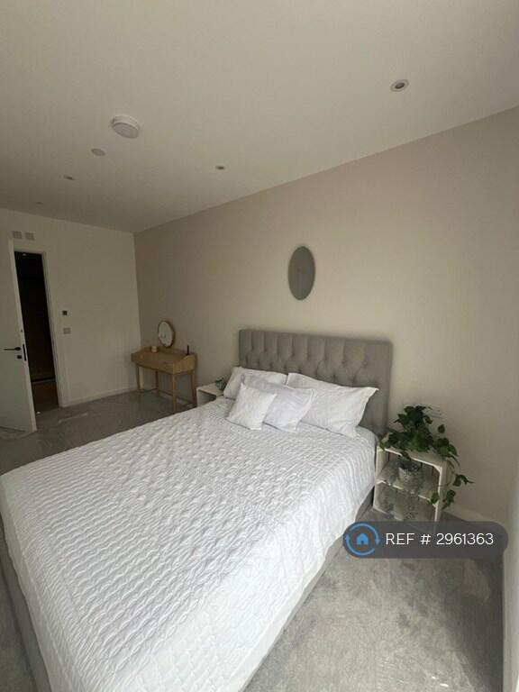 Apartment in London, New Cross - View 4