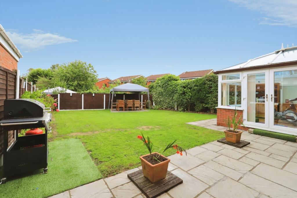 House in South Staffordshire, Perton - More