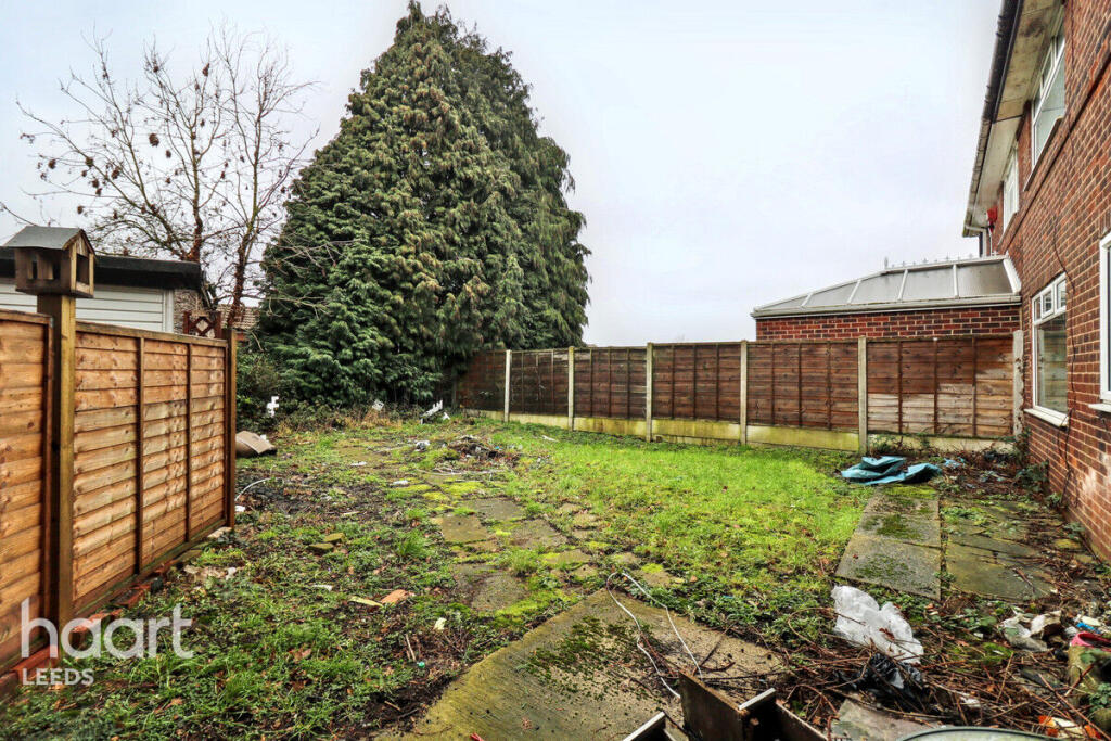 Cranmore Drive, LEEDS photo 3