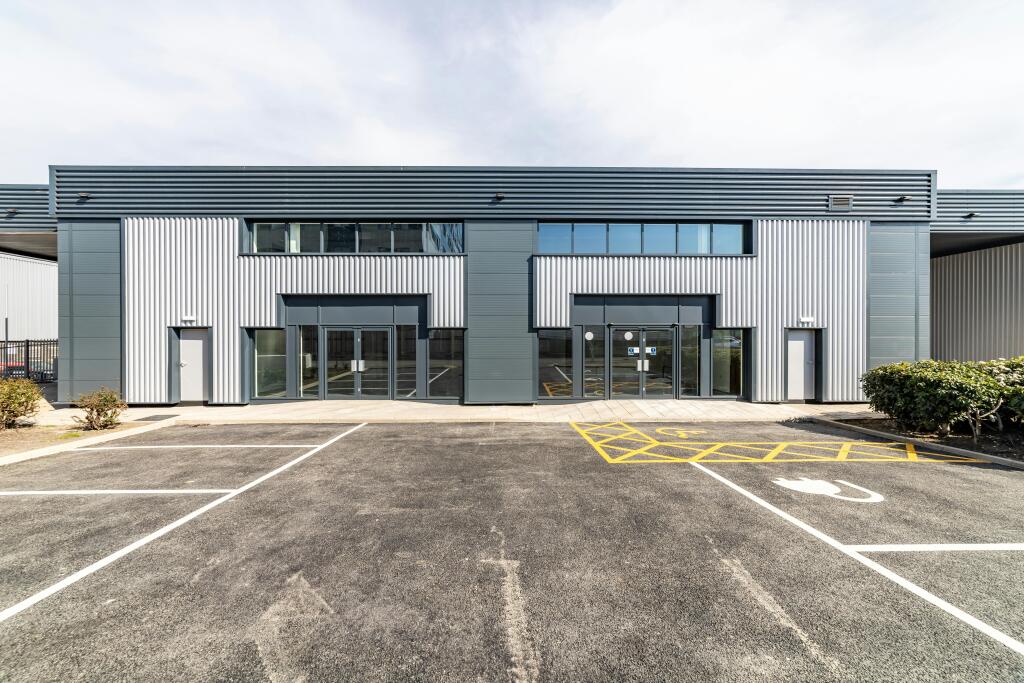 Units 2 and 3 Oxgate Centre64.jpg