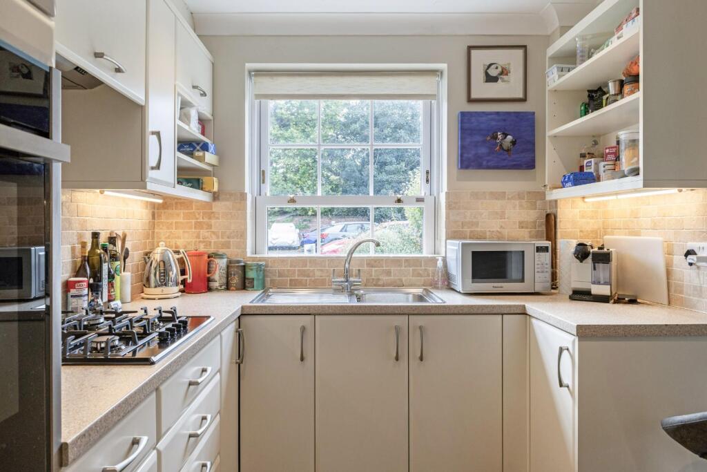 Apartment in Salisbury, The Close - View 2