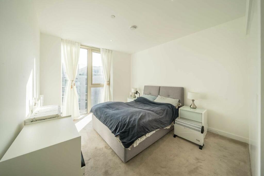 Apartment in London - More