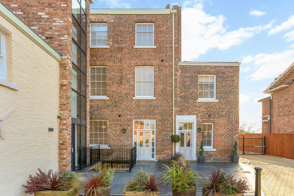 Main image of property: Richmond Place, Boughton, Chester
