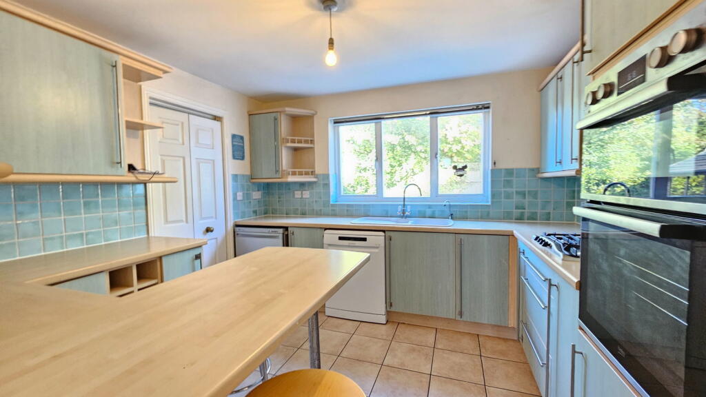 House in Reading - View 5