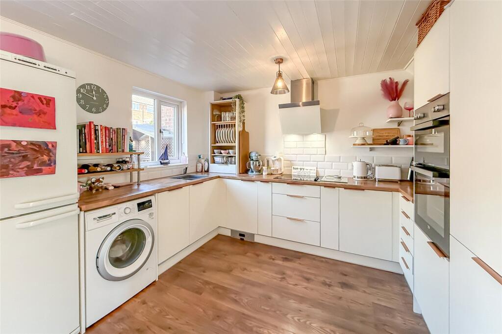 House in Dacorum, Markyate - View 4