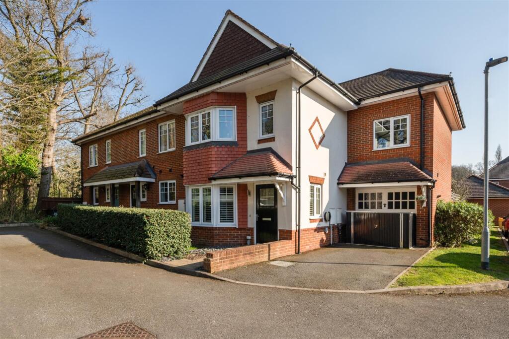 Main image of property: Soprano Way, Esher
