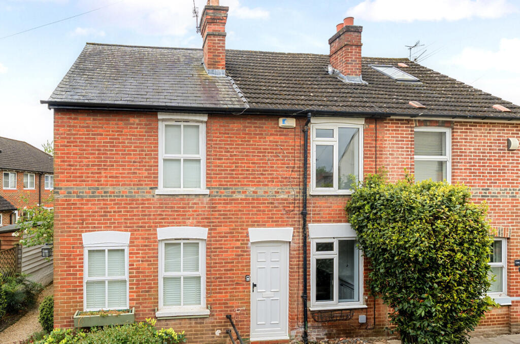 Main image of property: North Street, Farncombe, Godalming, Surrey, GU7
