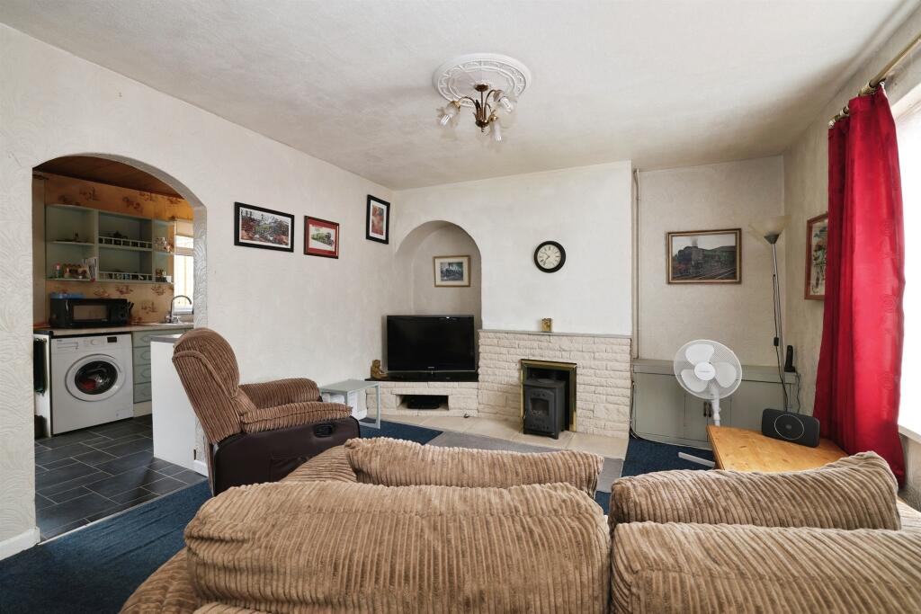 House in Salisbury - More