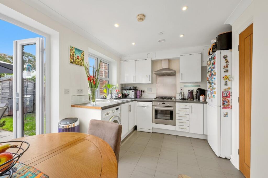 House in Kingston upon Thames - View 4