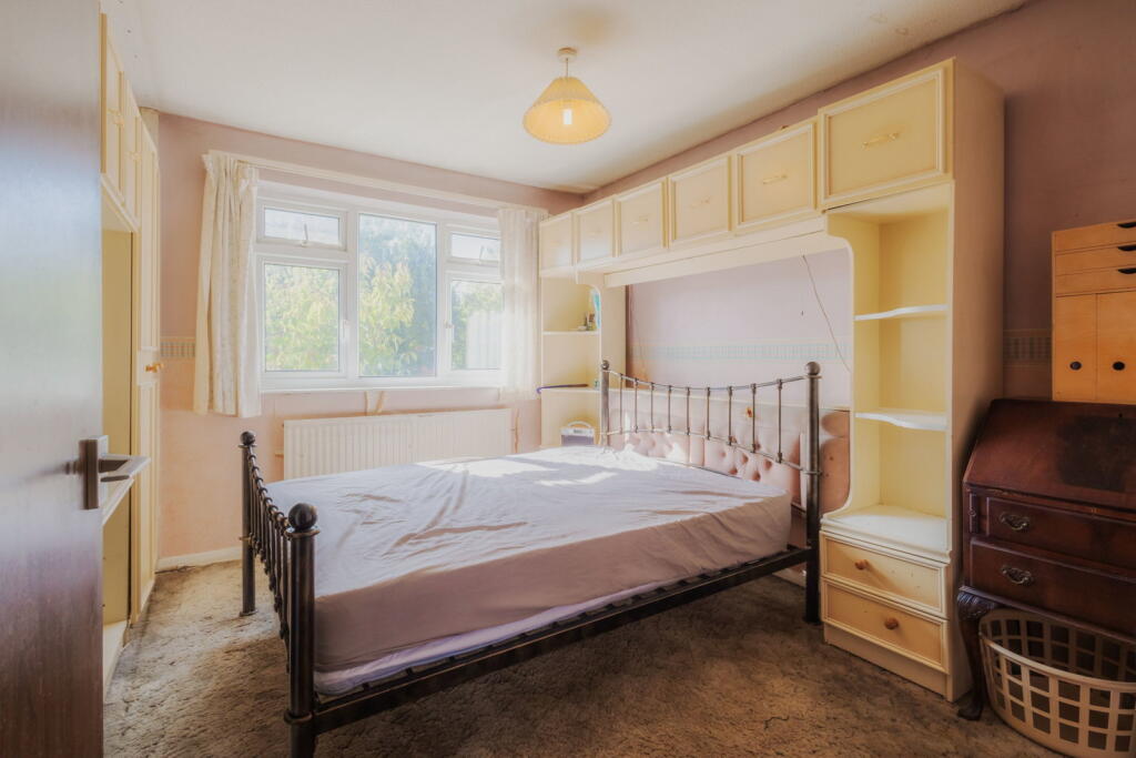 House in Swindon, West Swindon - More