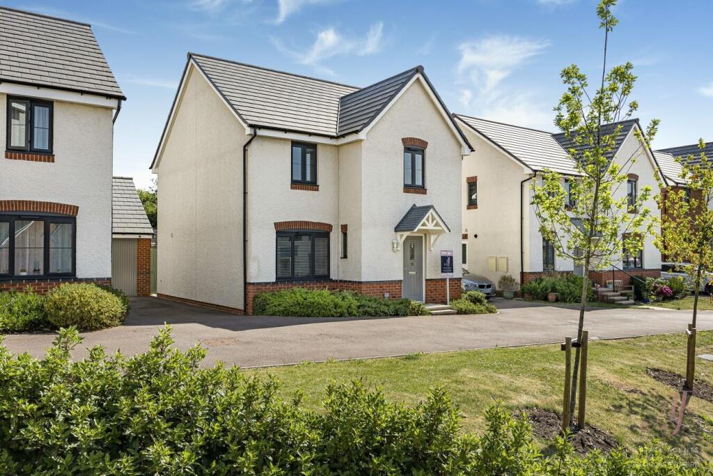 4-bed detached on Great Oldbury Drive, Great Oldbury, Stonehouse, £425,000